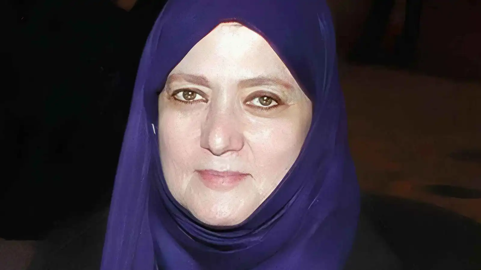 بسبب النقاب.. شمس البارودي تهاجم راغدة شلهوب