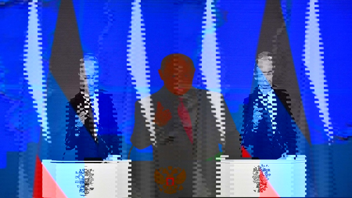 بوتين يأمل أن تستمر صادرات النفط الإيرانية رغم تحذيرات أمريكا