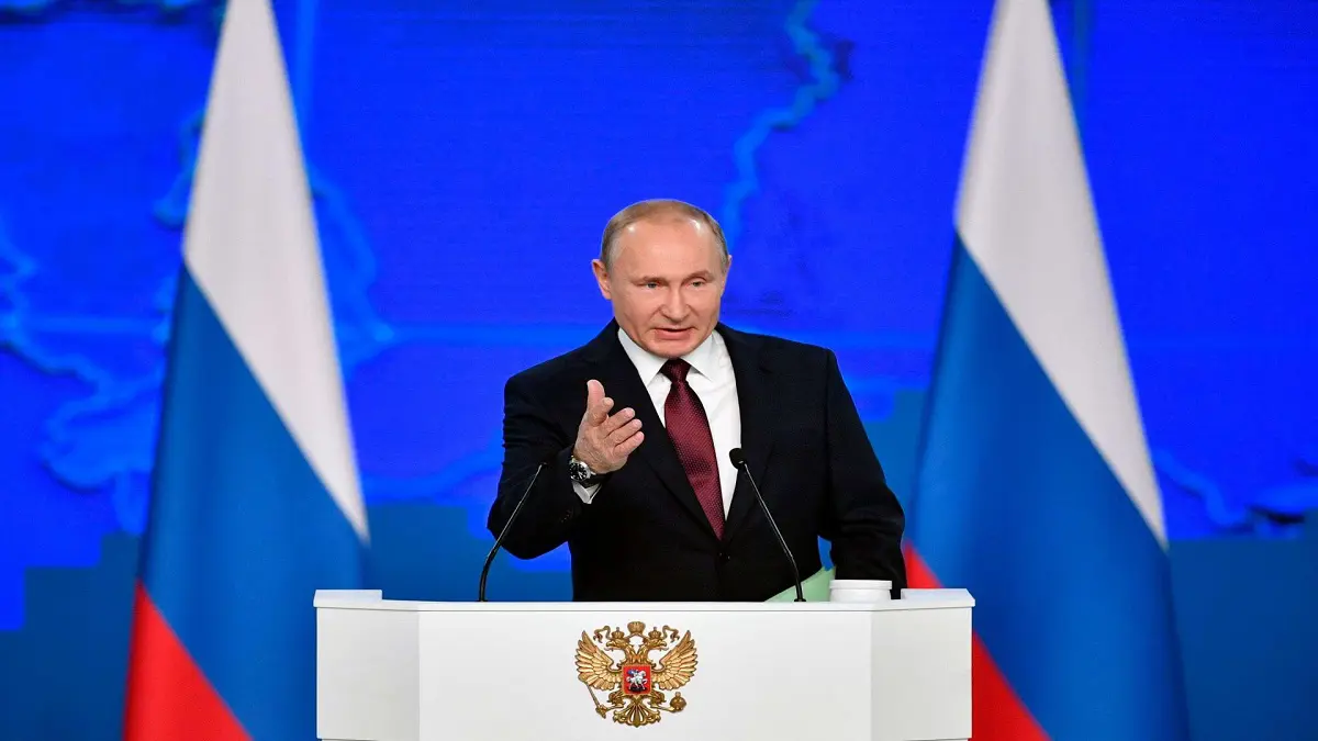 بوتين يأمل أن تستمر صادرات النفط الإيرانية رغم تحذيرات أمريكا