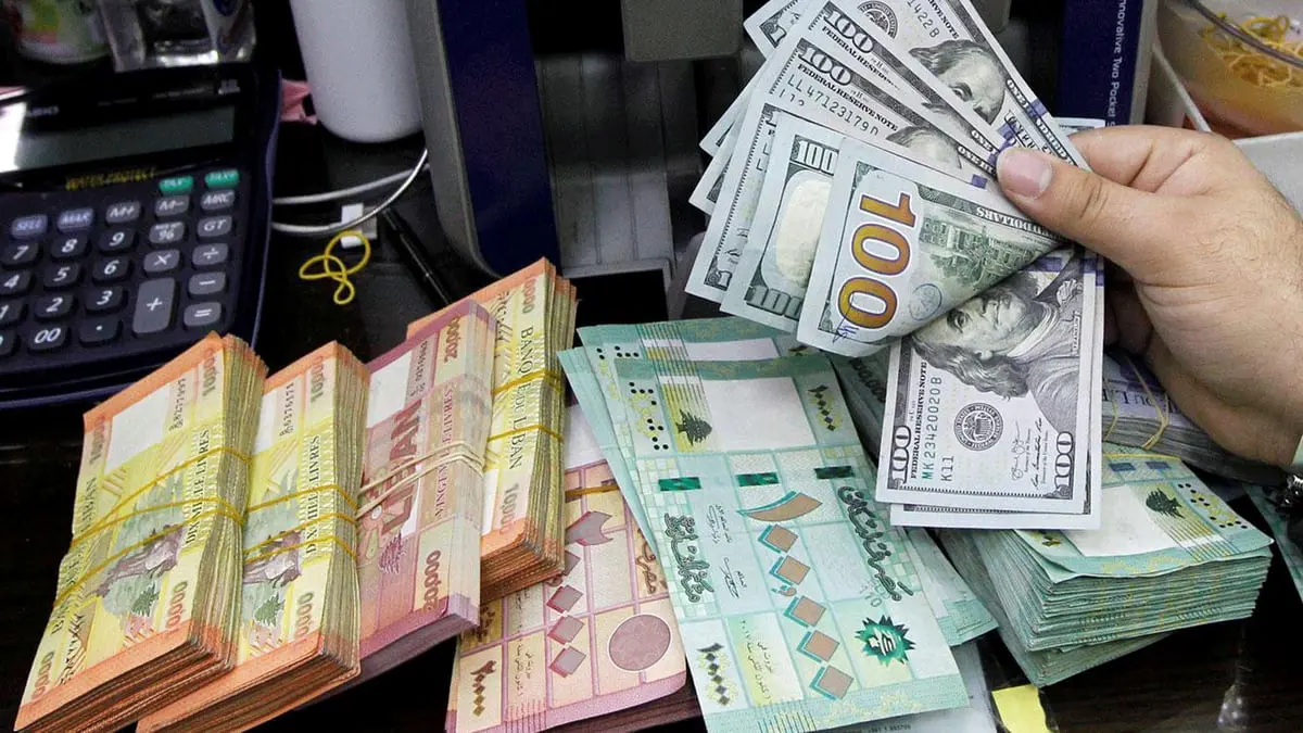 الليرة اللبنانية تسجل رقما قياسيا جديدا في مسلسل تراجعها أمام الدولار