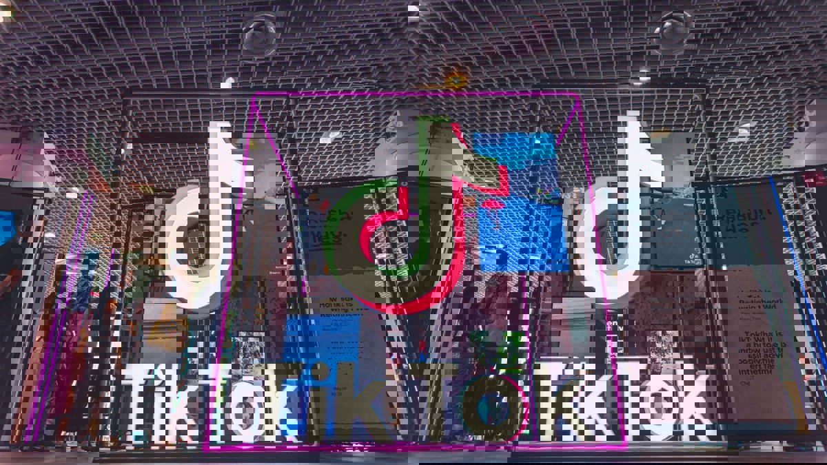 الولايات المتحدة تمدد الموعد النهائي لبيع "تيك توك" حتى 27 نوفمبر