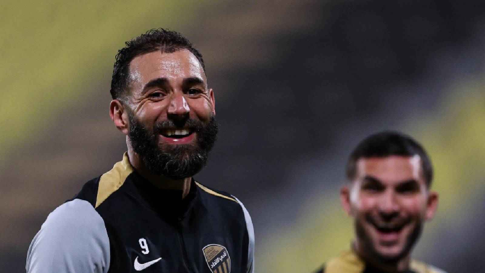 تصرف مفاجئ.. كريم بنزيما يقتحم انتخابات الاتحاد السعودي ويدعم هذا المرشح