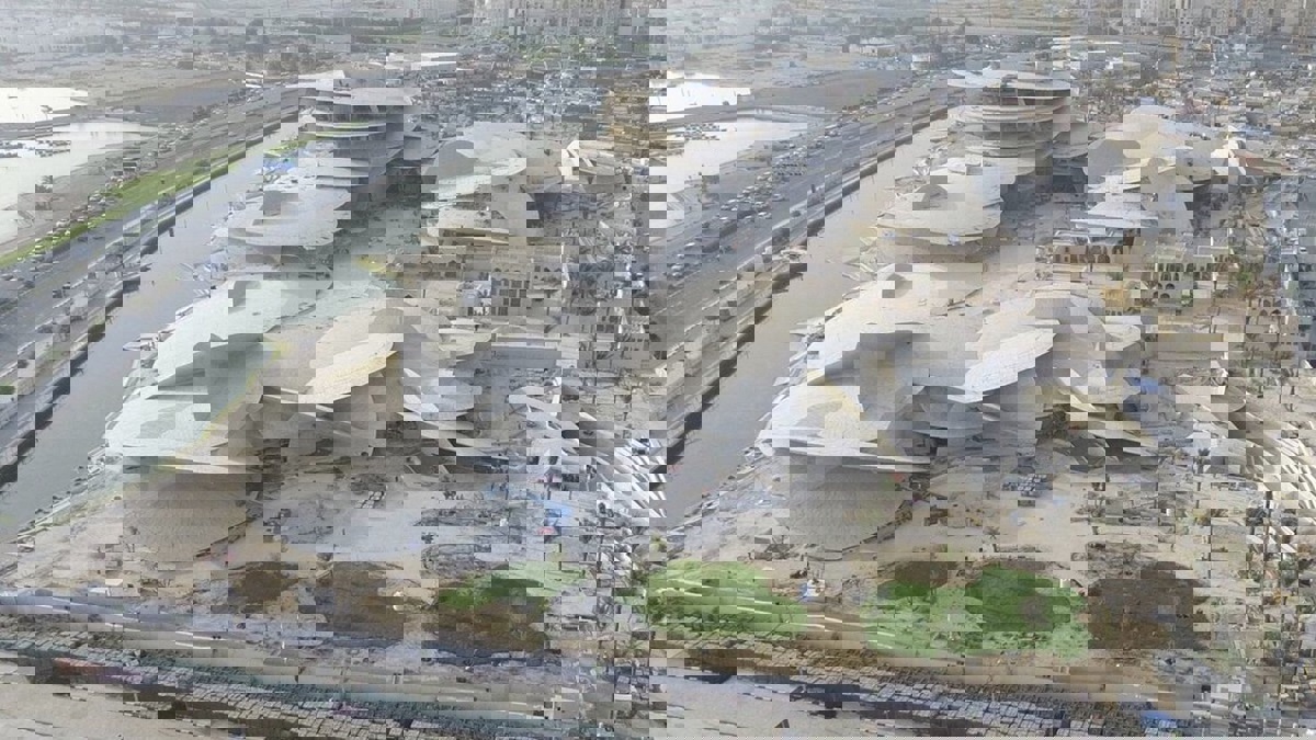 متحف قطر الوطني يفتتح قريبًا.. هل هو تقليد لمتحف اللوفر أبوظبي؟ (فيديو)