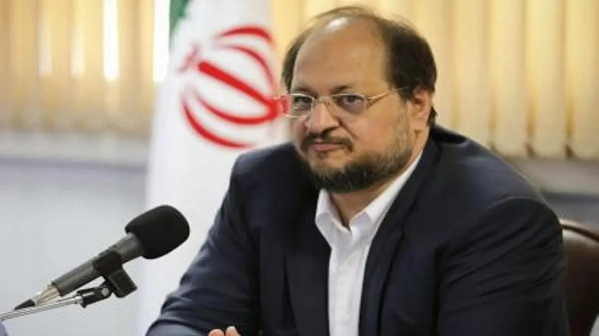 الفقر يجتاح إيران واعتراف رسمي بصعوبة احتواء الأزمة