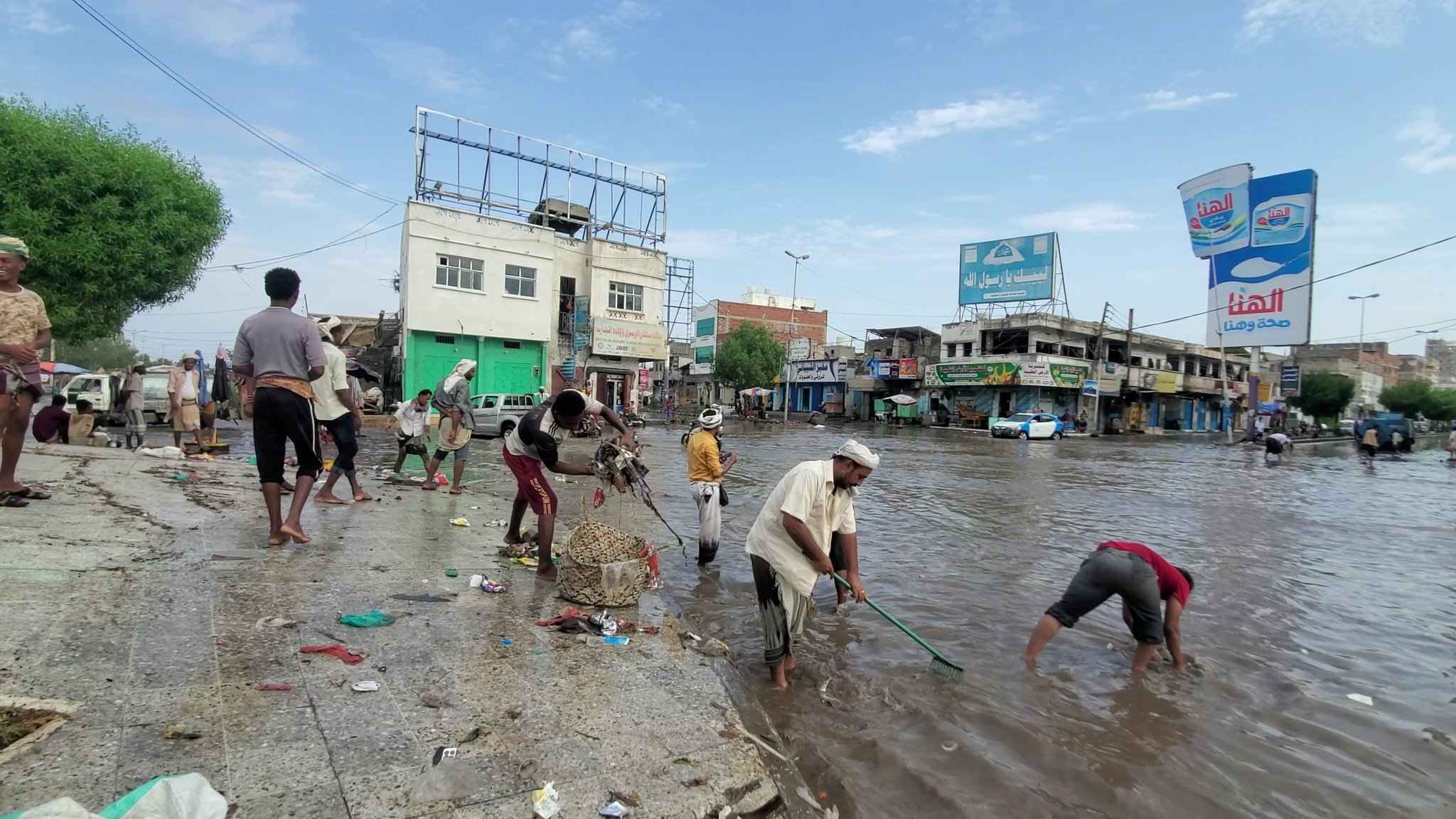 أمطار اليمن تكشف هشاشة المشاريع الحوثية في الحديدة (صور وفيديو)