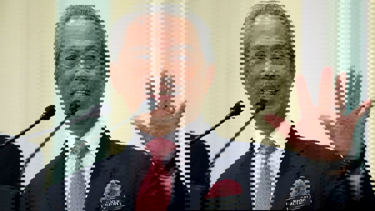 استقالة رئيس الوزراء الماليزي تنذر بحقبة جديدة من الاضطرابات