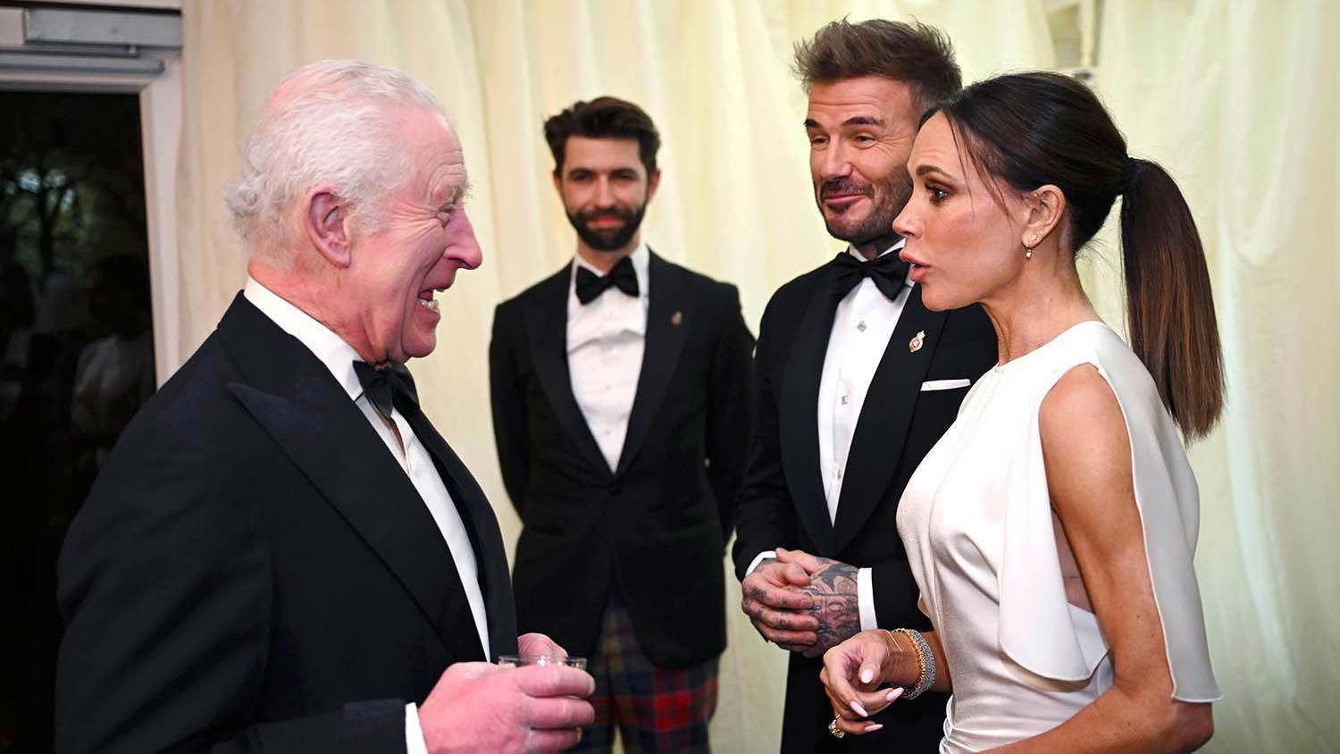 الزوجان بيكهام يحققان نمواً لافتاً في ثروتهما ويقتربان من ثروة الملك تشارلز