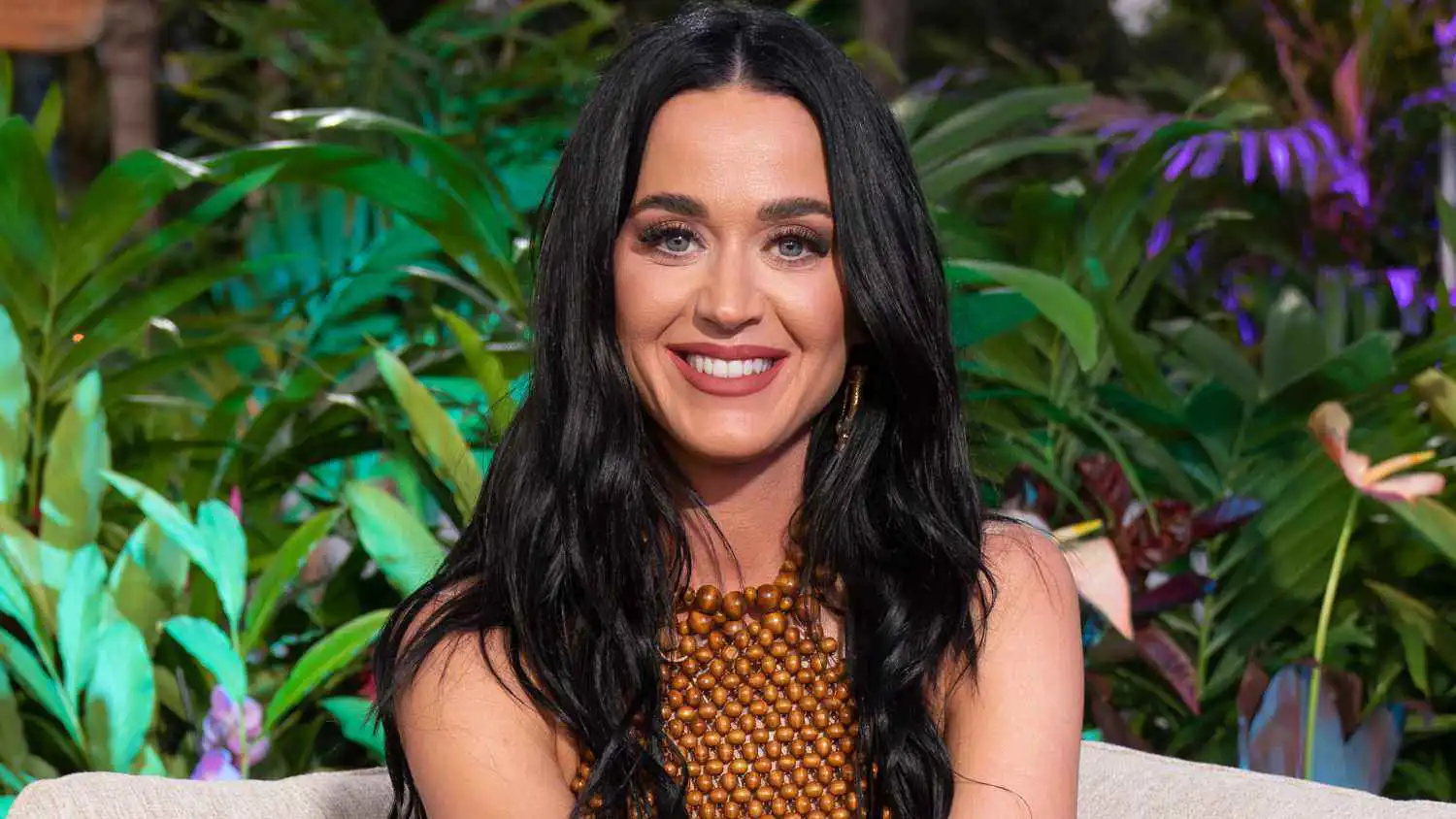 كاتي بيري تحصل على مليوني دولار في نزاع عقاري