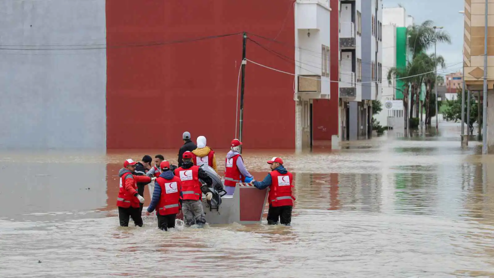 المغرب.. عودة تدريجية للسكان المتضررين من فيضانات عارمة (فيديو)