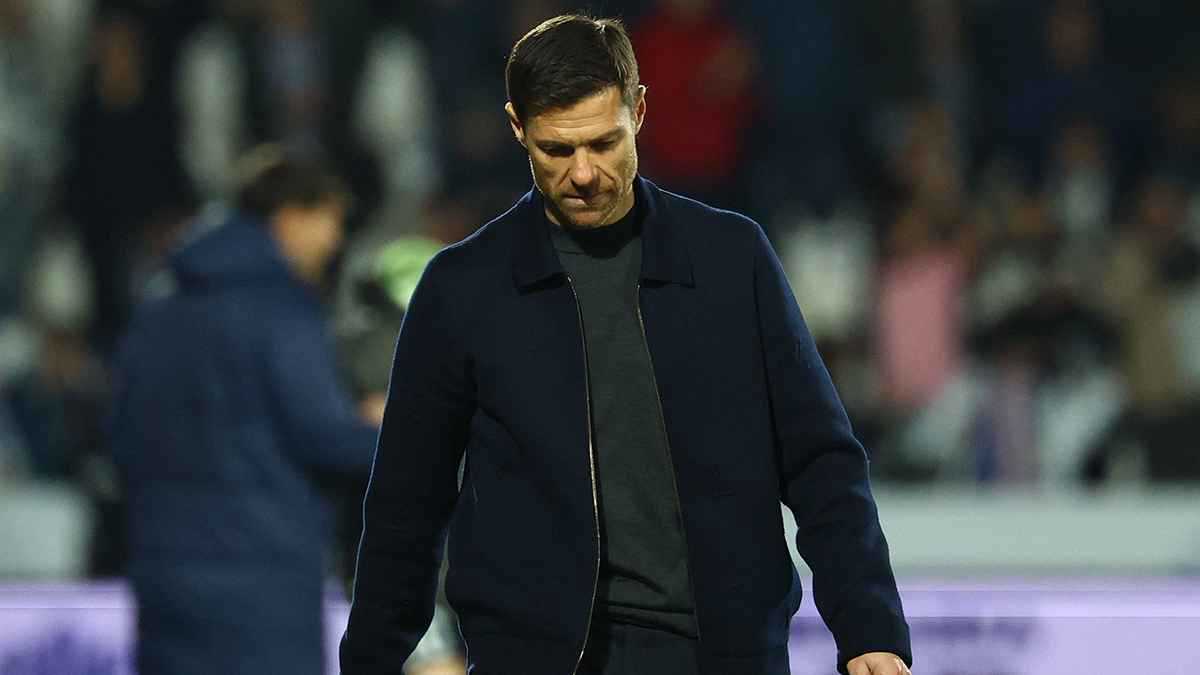 بعد الفوز الصعب على تالافيرا.. ريال مدريد يحسم موقفه من تشابي ألونسو 