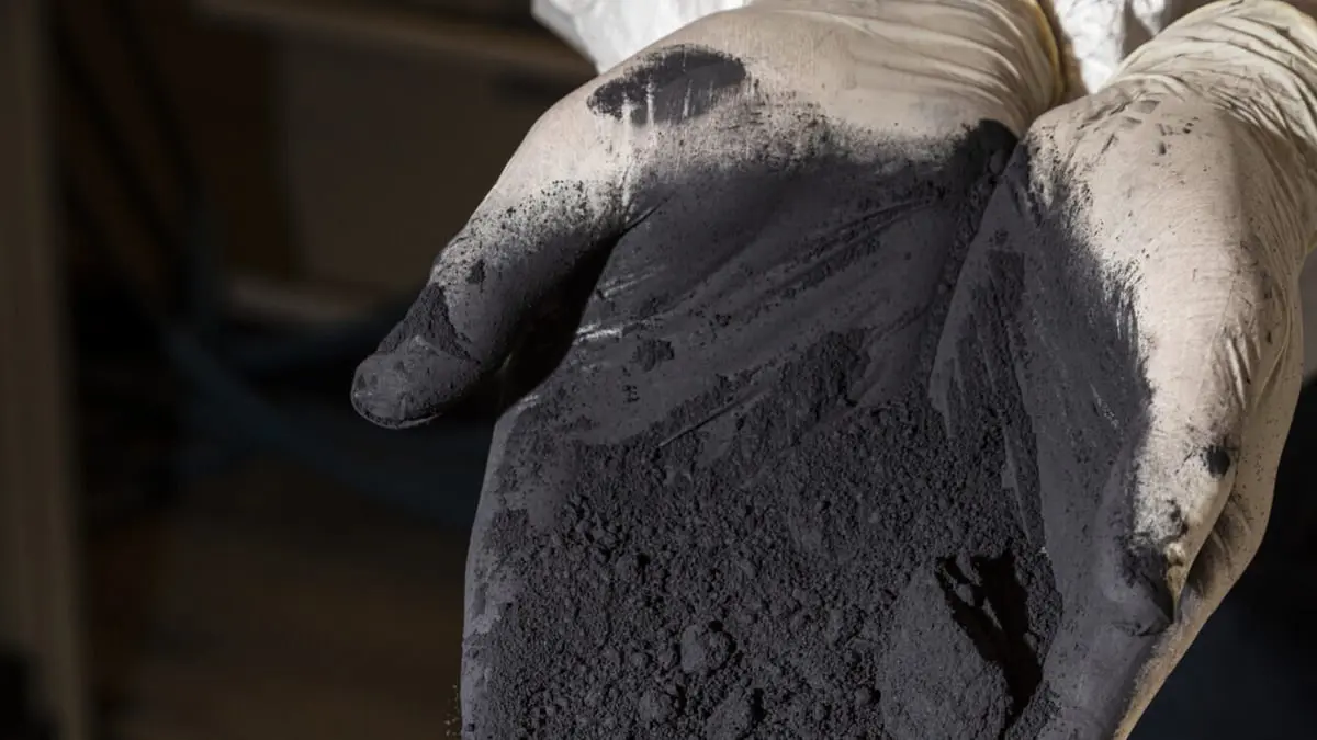 تقنية تحول نفايات صناعة الألواح الشمسية إلى أخرى جديدة