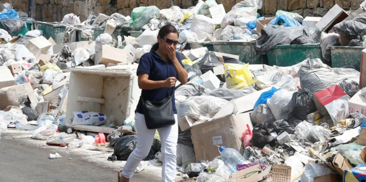 أزمة النفايات تهدد اللبنانيين بمزيد من الكوارث الصحية