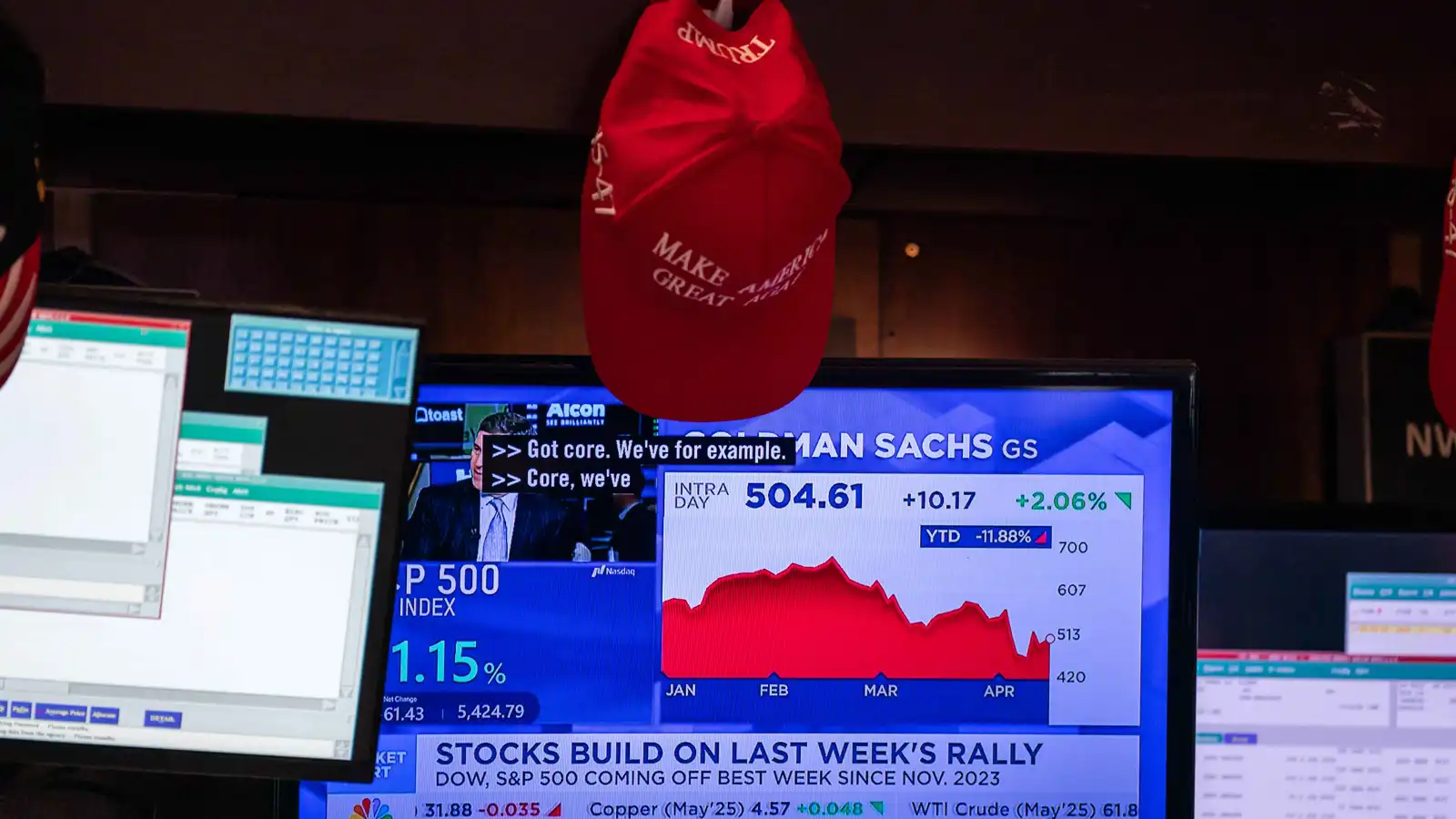 إمبراطورية "ماغا" تتصدع.. أيقونات اليمين يشهرون السلاح في وجه ترامب