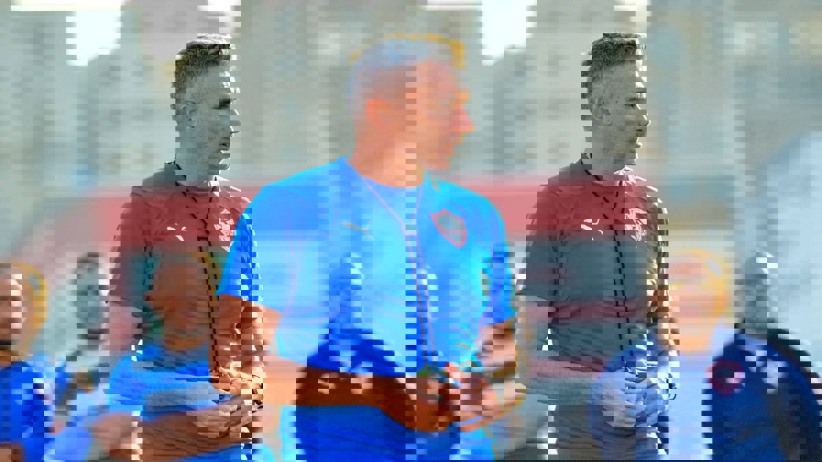 كارتيرون يسعى لتهيئة لاعبي الزمالك نفسيًا قبل مباراة بريميرو أغوستو بدوري أبطال أفريقيا