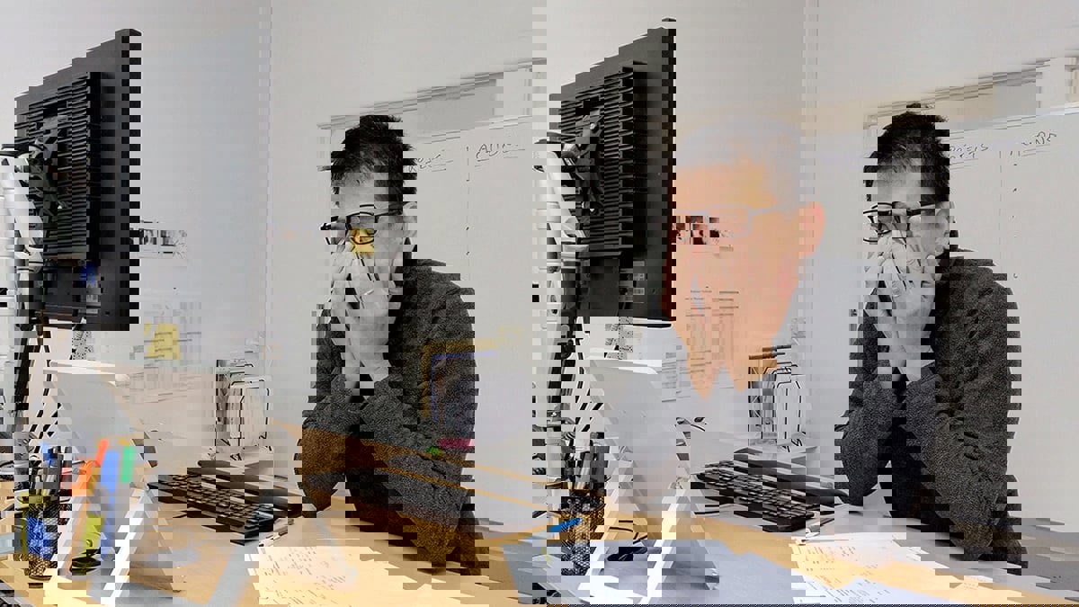 إجهاد العين.. الأسباب والأعراض والعلاج