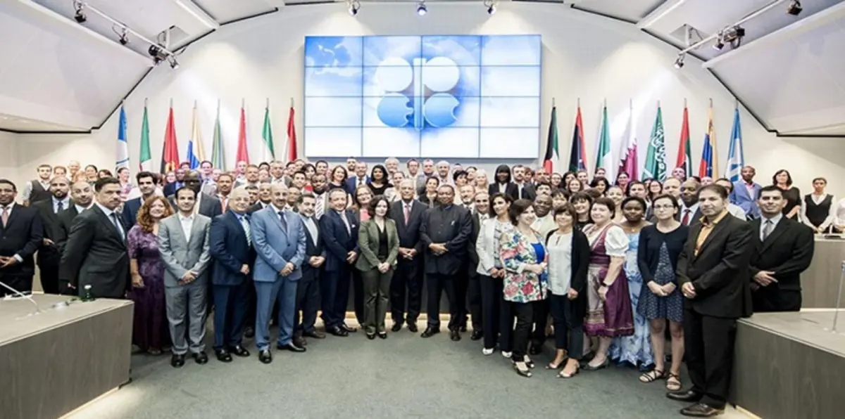 مسؤولو "أوبك" يبدأون اجتماعًا في فيينا و التعقيدات تلوح في أفق المحادثات