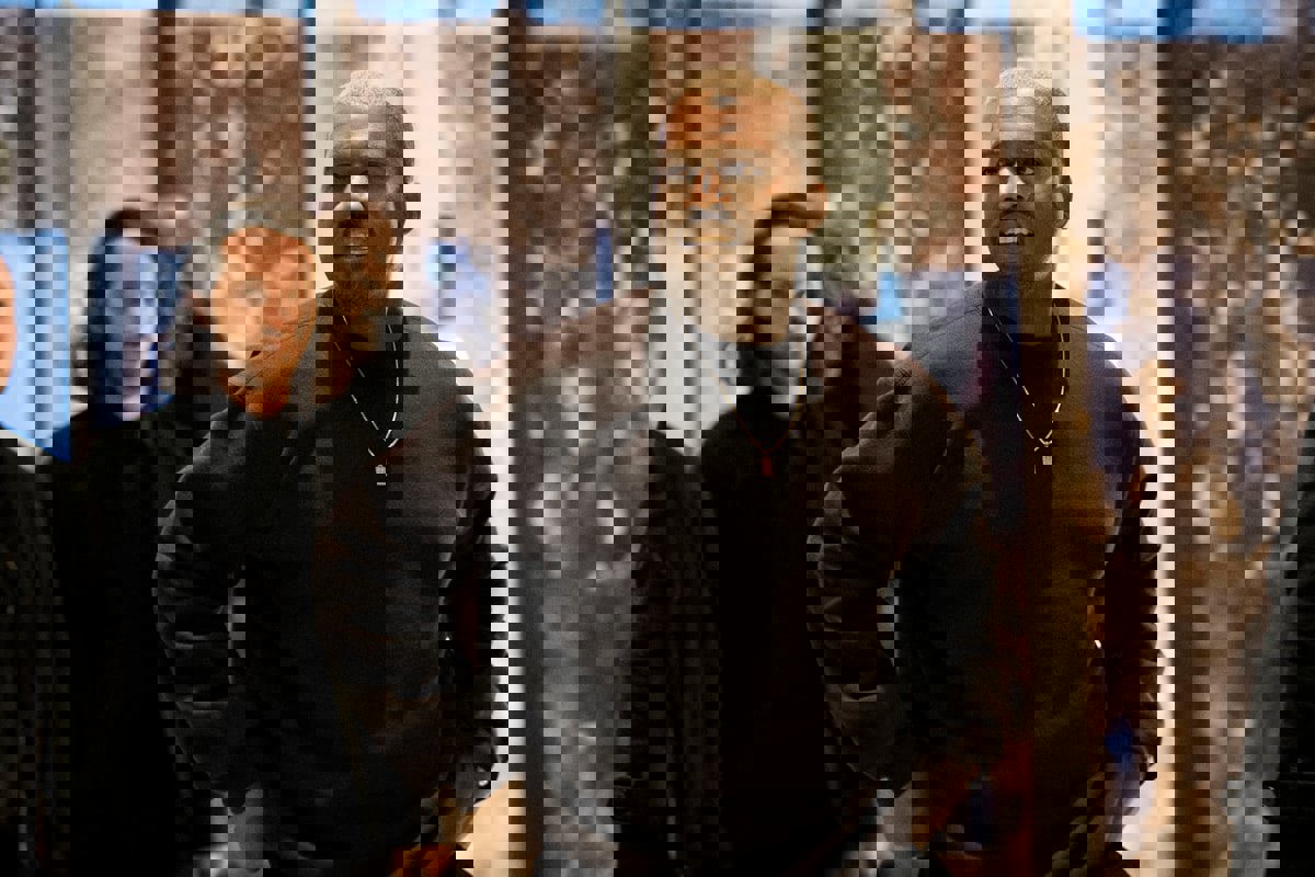 كانييه ويست في زيارة "مفاجئة" لروسيا (صور)