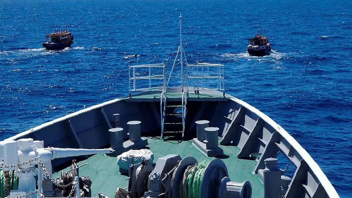 روسيا تحتجز قوارب صيد كورية شمالية و262 بحارًا