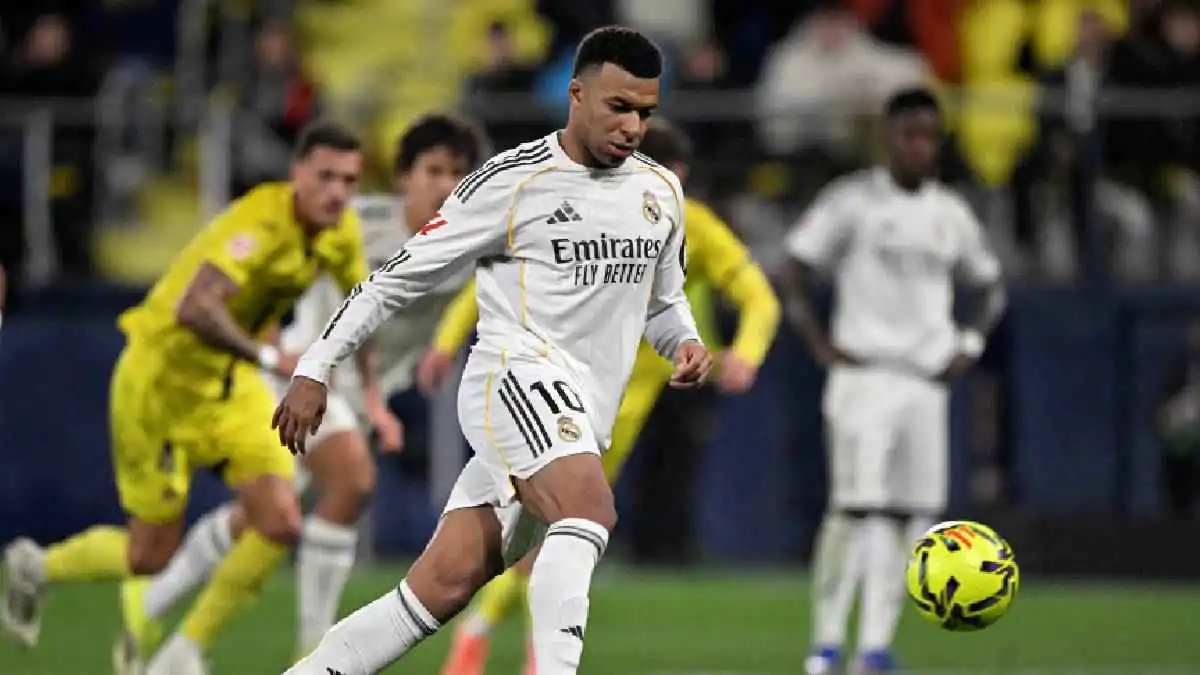 مبابي يسجل على طريقة "بانينكا" ويحتفل مع إبراهيم دياز (فيديو)