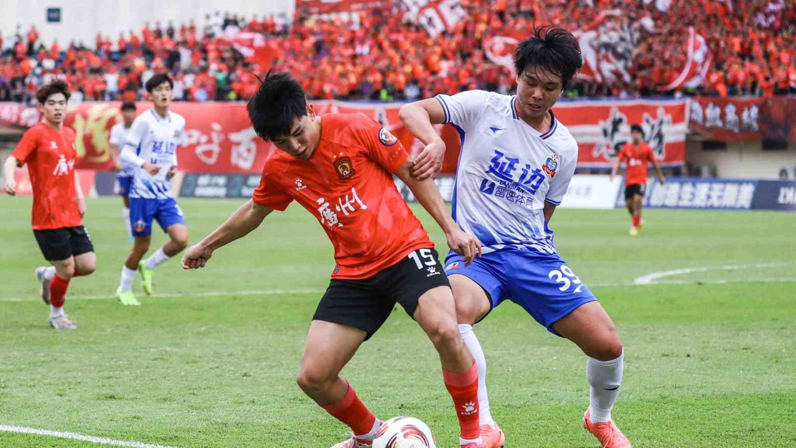 اتحاد الكرة الصيني يمنع بطل آسيا السابق من خوض منافسات الدوري بسبب الإفلاس