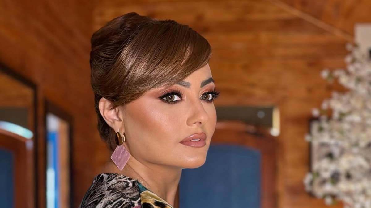 رسالة "غامضة" من بشرى لشخصية مجهولة تثير الجدل (فيديو)