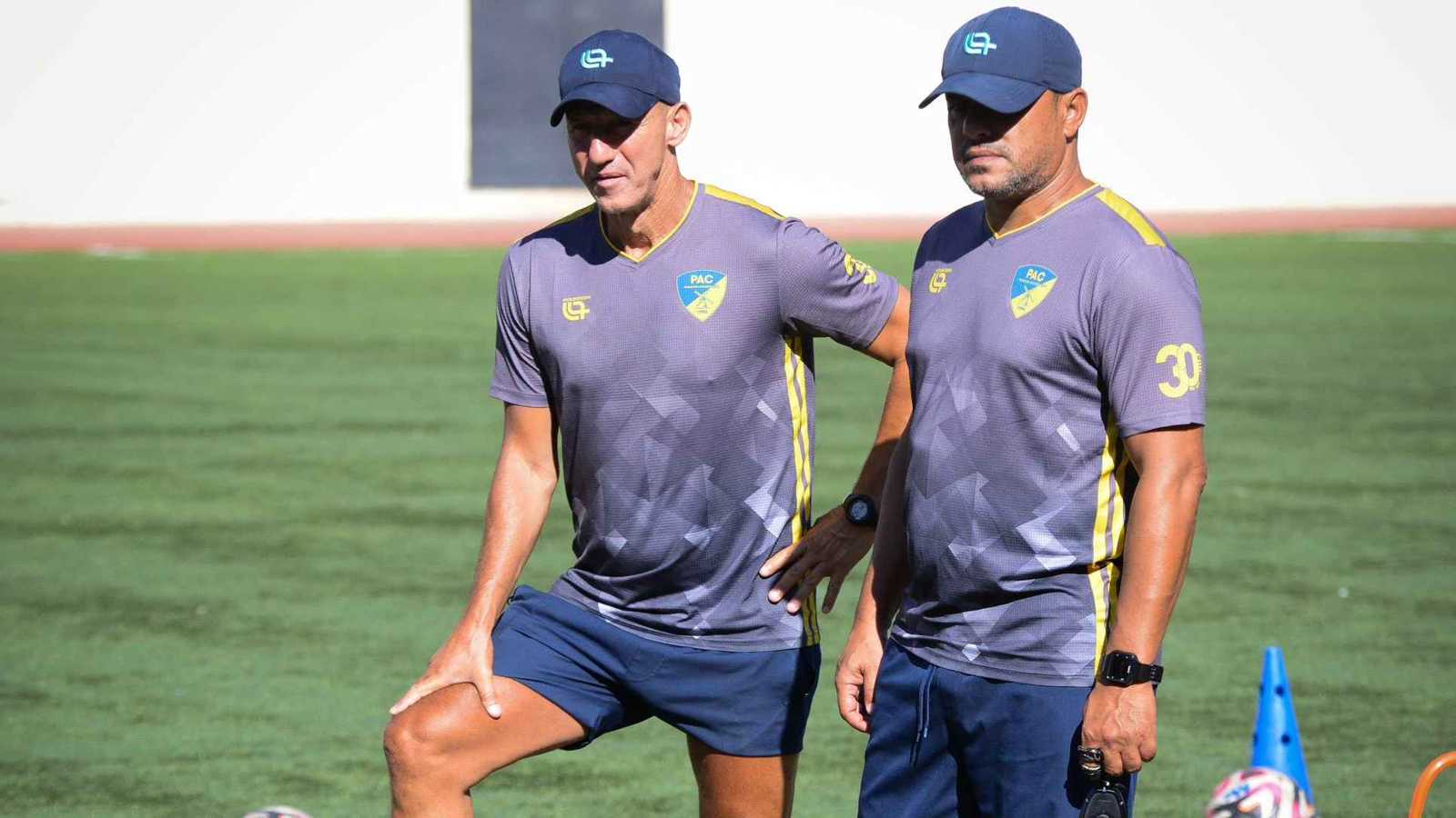 أول استقالة في صفوف مدربي الدوري الجزائري للمحترفين