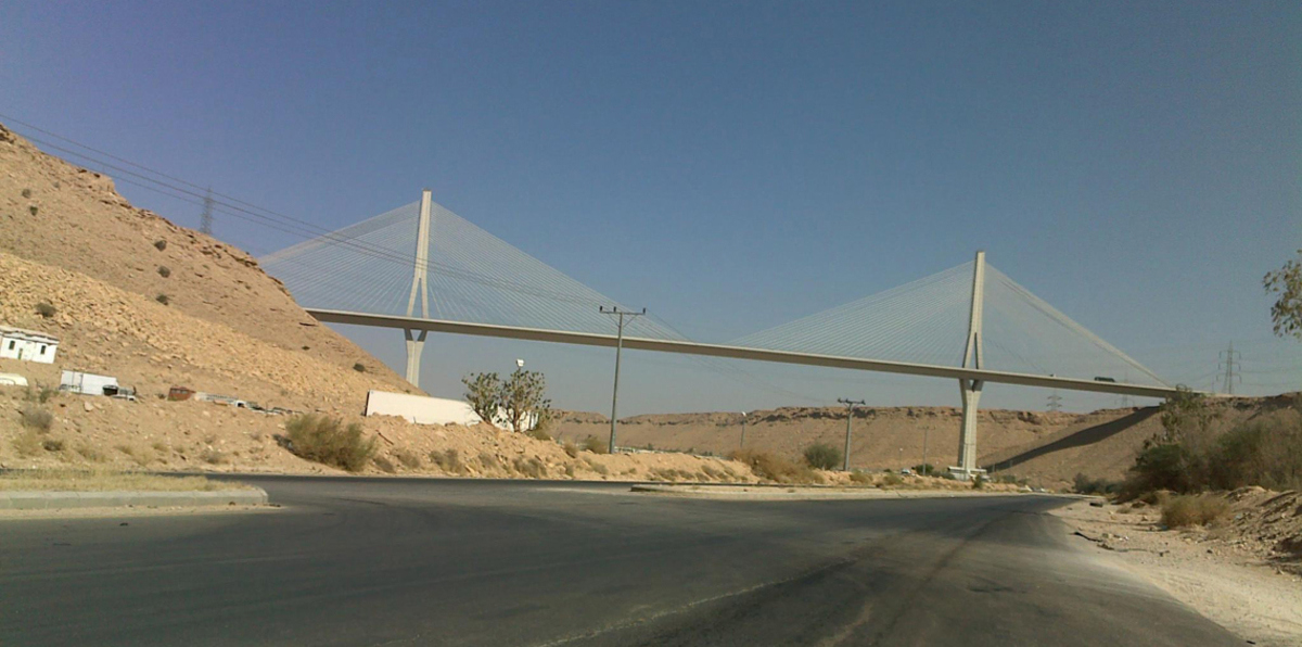 حقيقة إغلاق "الجسر المعلق" بالرياض السعودية