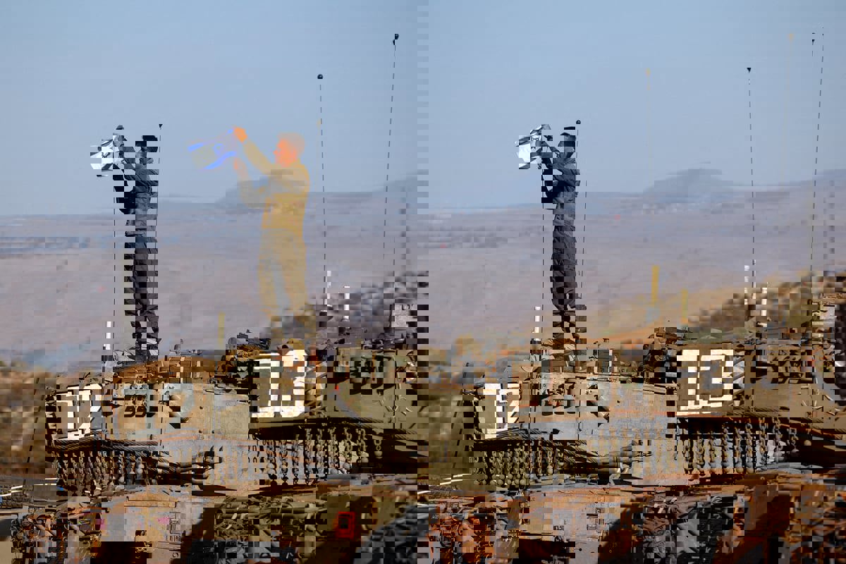 الجيش الإسرائيلي يوافق على خطط لمهاجمة لبنان