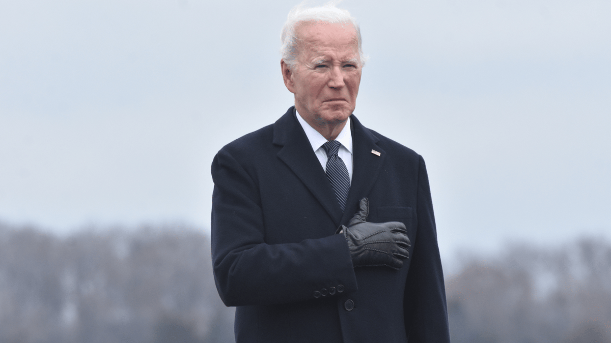 ماذا يقول أطباء الأعصاب عن نسيان بايدن المتكرر؟