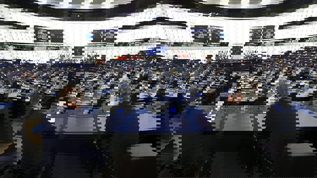 هل أرجأ الاتحاد الأوروبي تحويل المساعدات المالية للسلطة الفلسطينية؟