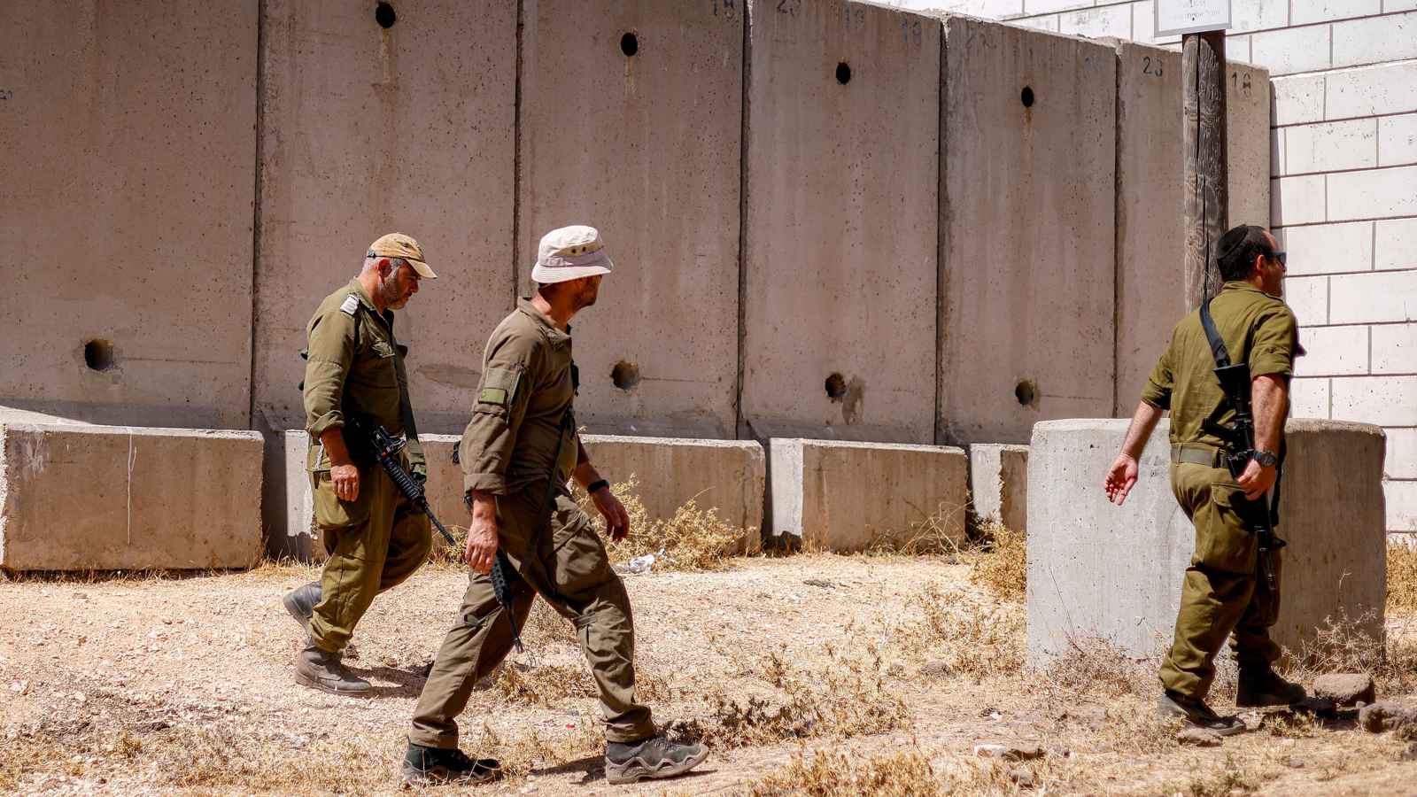 الجيش الاسرائيلي يحقق بوفاة جندي في قاعدة عسكرية