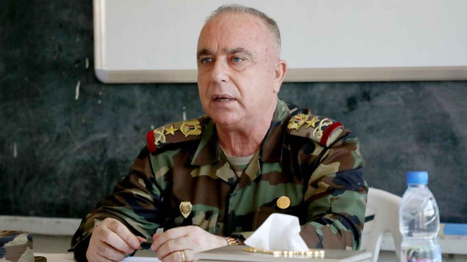 قيادة الجيش السوري للضباط: حكم الرئيس بشار الأسد انتهى