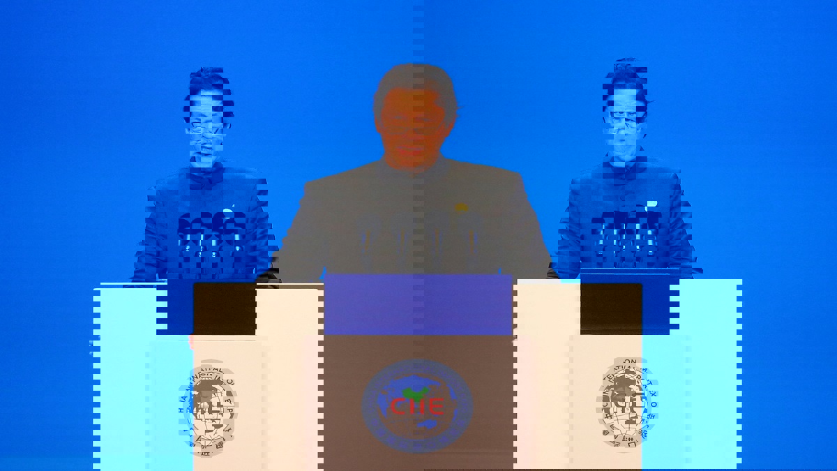 عمران خان: باكستان سترد إذا تعرضت لهجوم من الهند