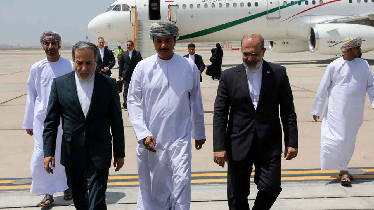 تحذيرات إيرانية.. هل تفجر عقوبات واشنطن مسار التفاوض النووي؟