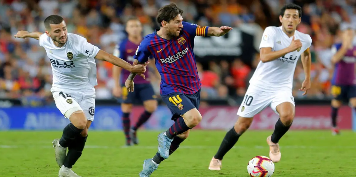 نادي برشلونة يكشف حقيقة أنباء تجديد عقد ليونيل ميسي