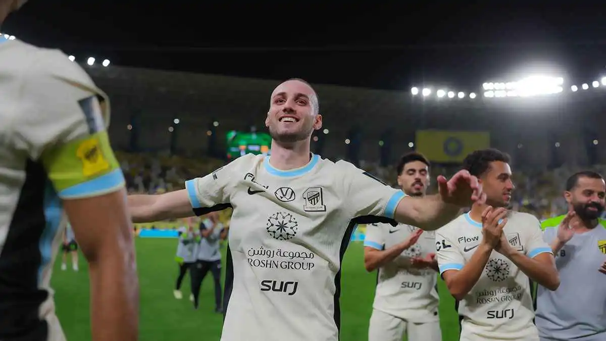 كم تبلغ مكافأة لاعبي الاتحاد السعودي إذا توجوا بكأس الملك؟