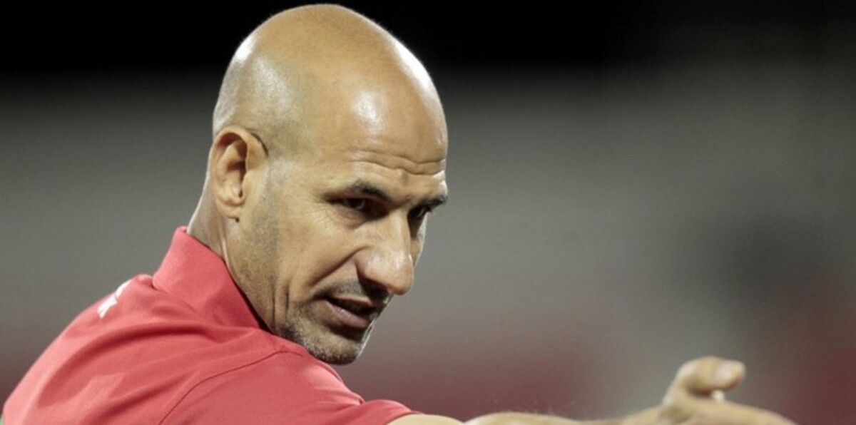 إطلاق أعيرة نارية على منزل مدرب العراق