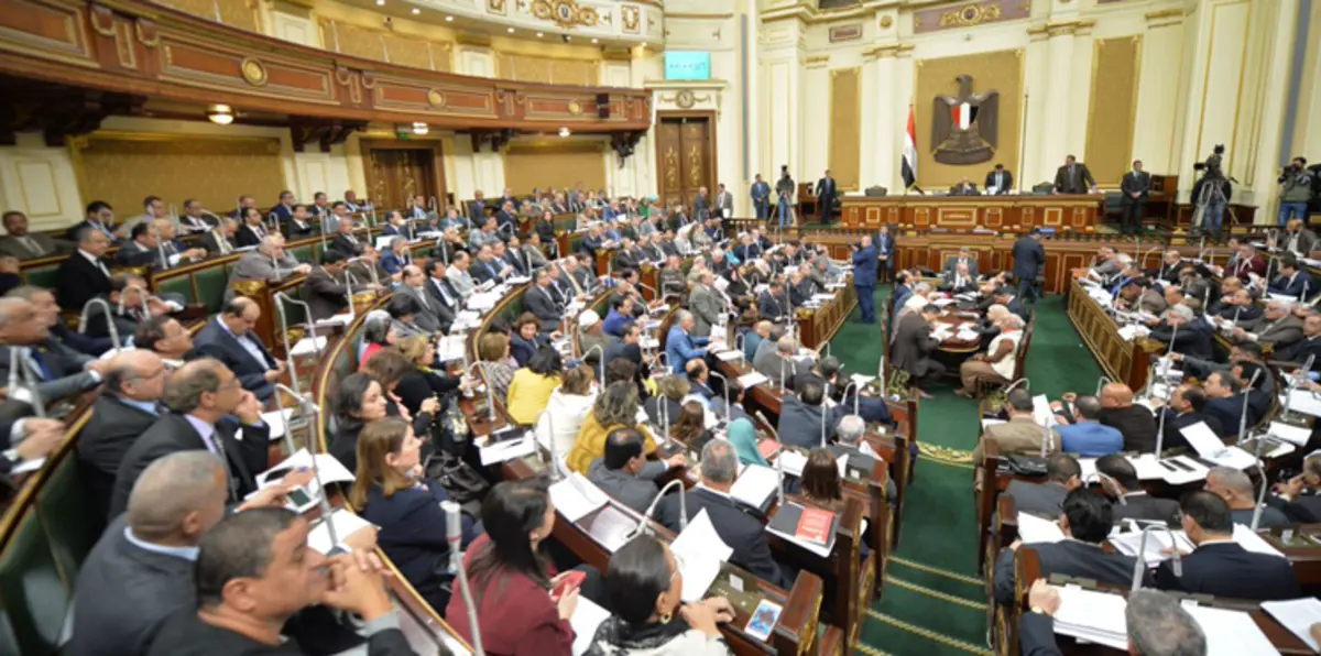 3 وزراء تحت مقصلة البرلمان المصري