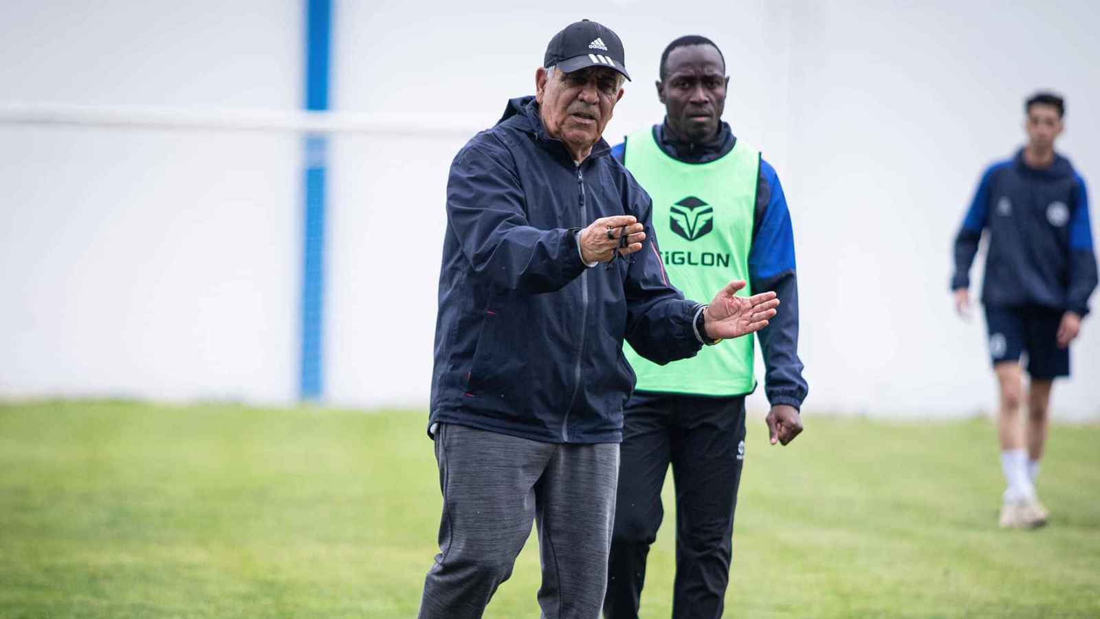 البنزرتي يرفض مشاركة لاعبي الاتحاد المنستيري في كأس الأمم الأفريقية للشباب