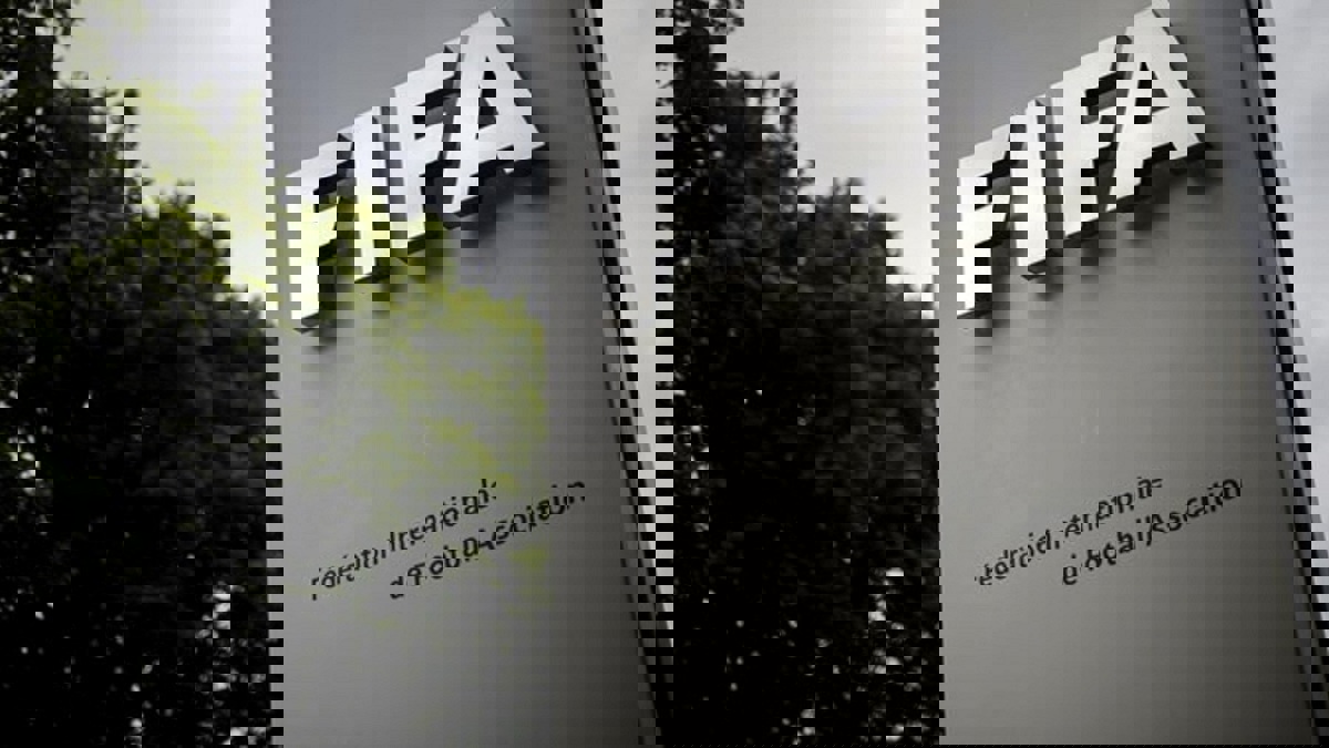 فيفا: تأجيل المباريات الدولية في يونيو ورفع سن المشاركين في أولمبياد طوكيو