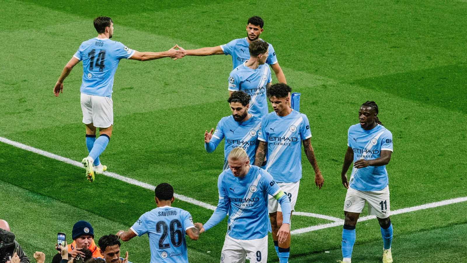 نجم مانشستر سيتي يتخذ قرارا رسميا بالرحيل