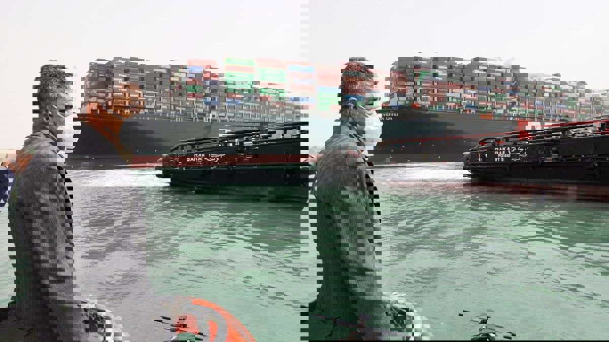 الشركة المشغلة: إطلاق سراح إيفر جيفن وإبحارها سيستغرقان مزيدًا من الوقت