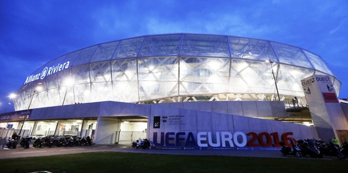 يويفا يؤكّد التزامه بالأمن بعد هجمات بروكسل