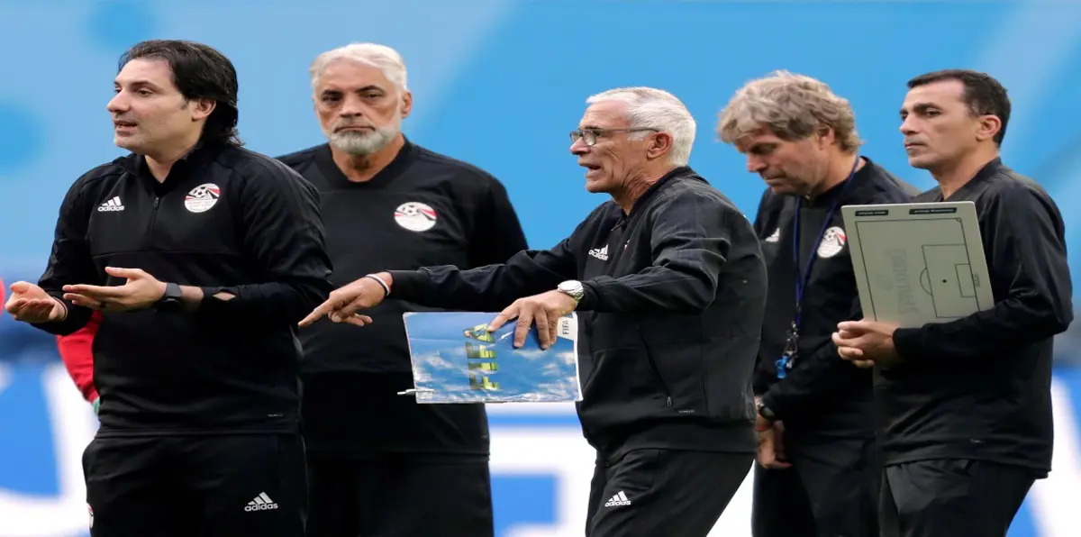 اتحاد الكرة المصري يعلن رسميًا رحيل الجهاز الفني بقيادة هيكتور كوبر