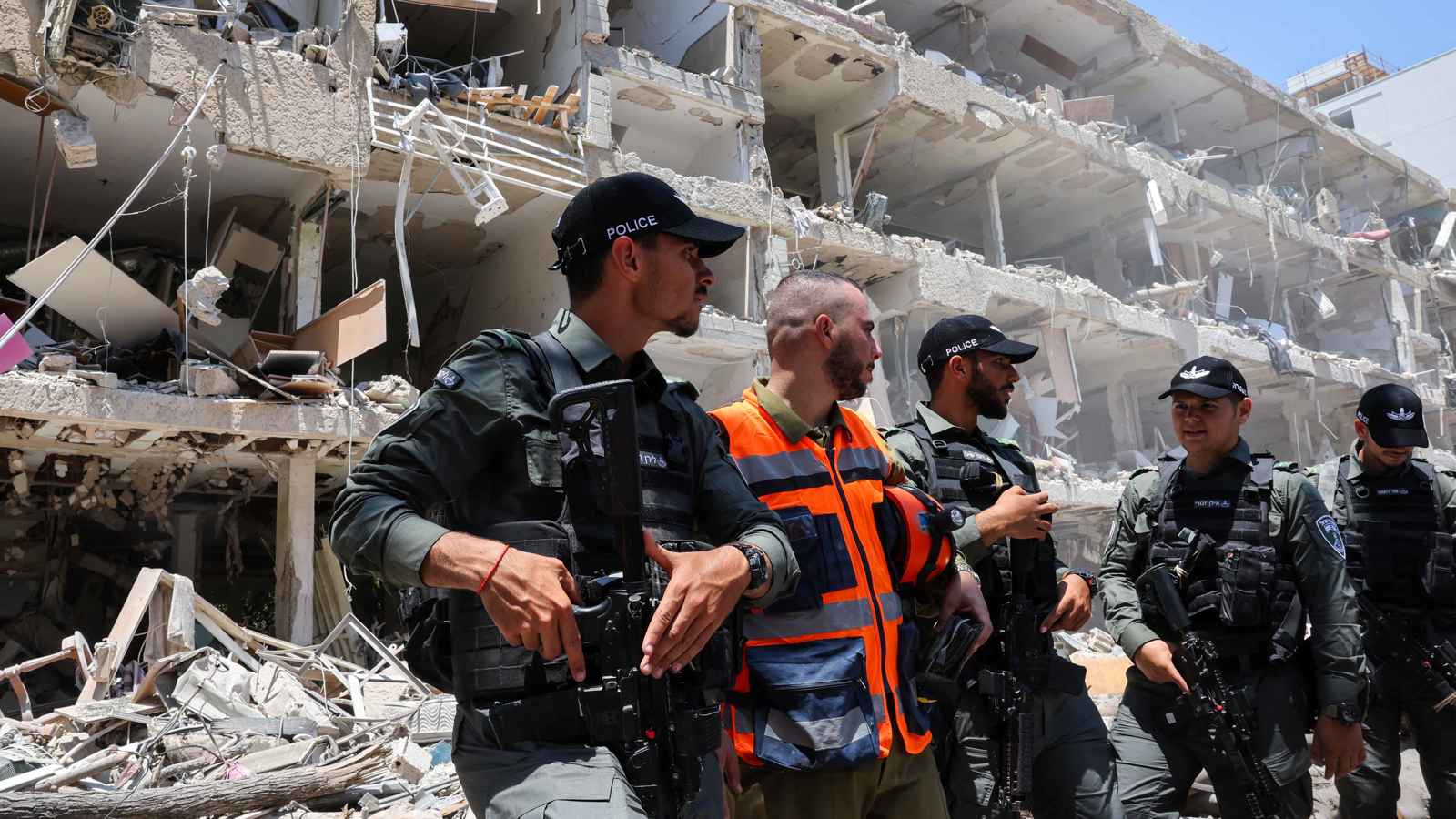 حرب إيران وإسرائيل.. لحظة بلحظة "فيديو وصور"