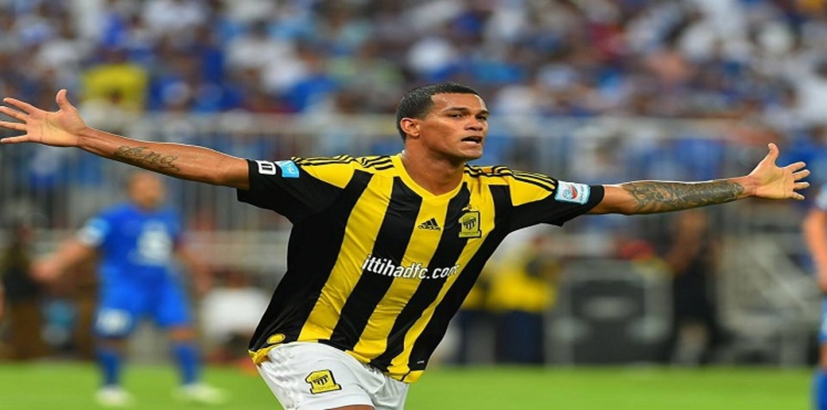 رسميًا .. الشارقة يتعاقد مع جيلمين ريفاس