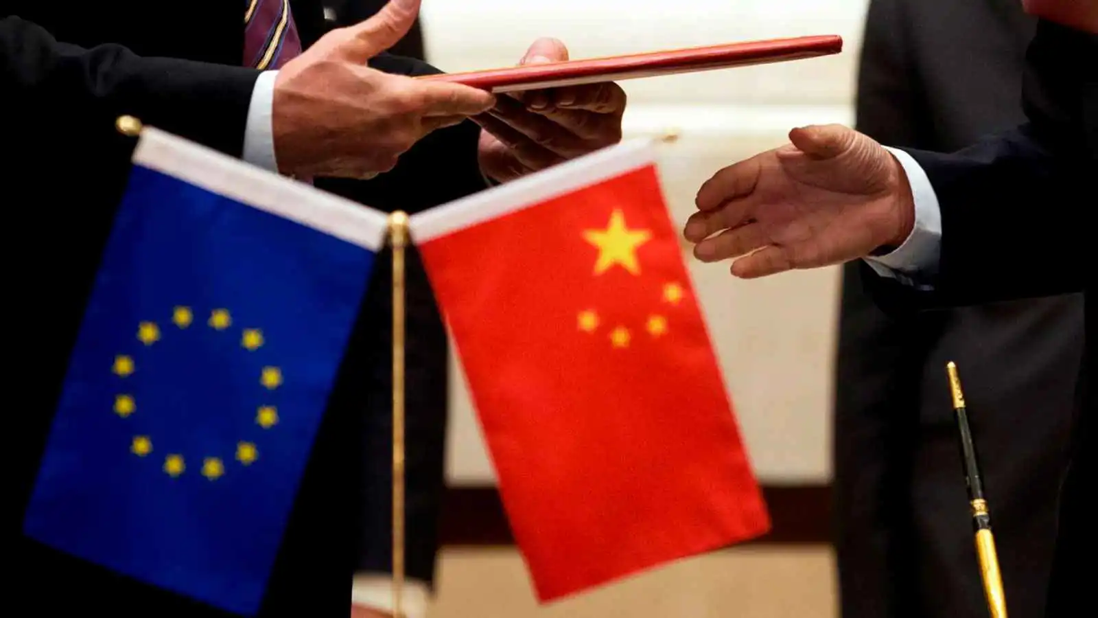 وسط توترات تجارية وسياسية.. قمّة أوروبية صينية "ساخنة" في بكين