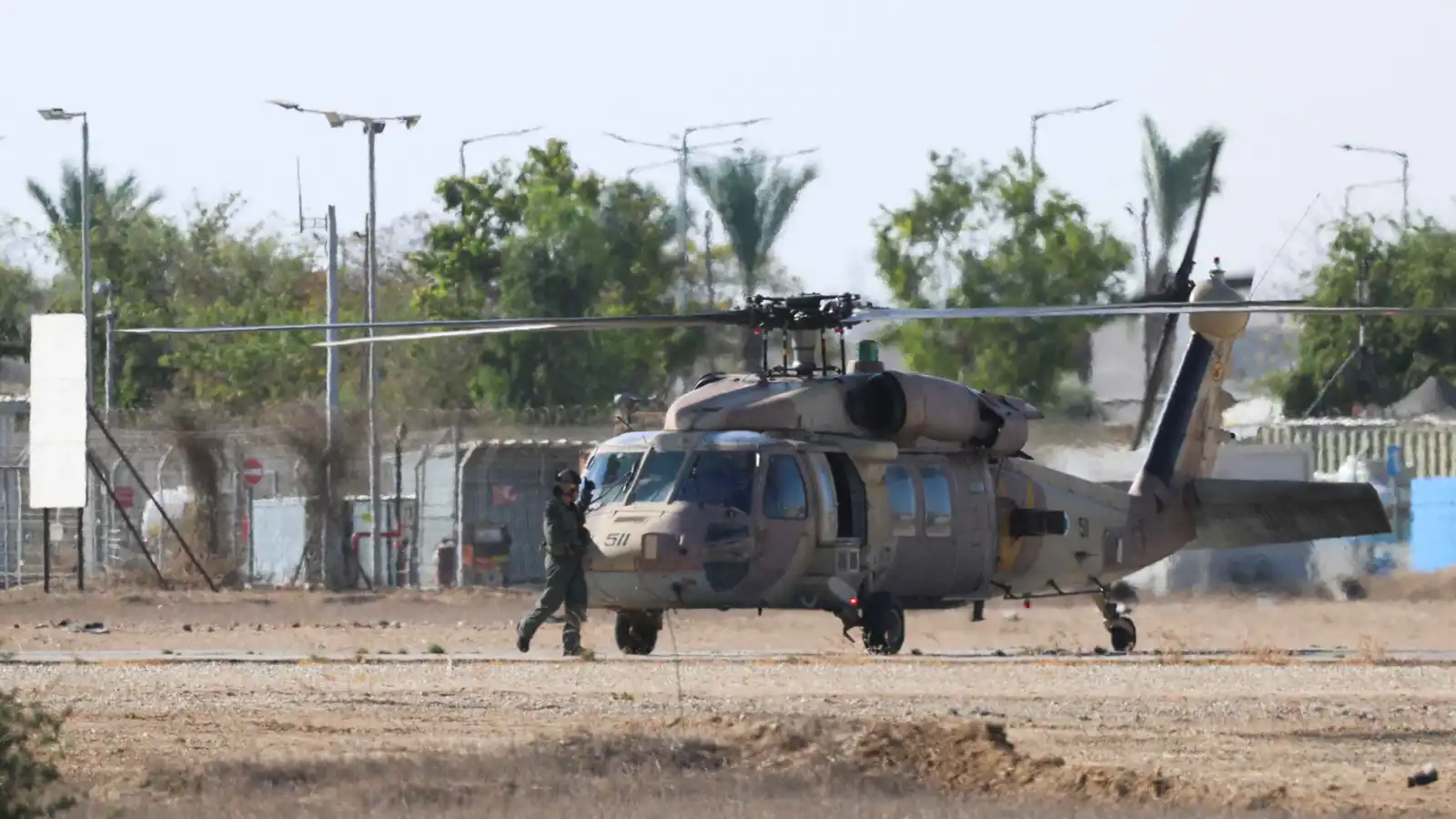 إسرائيل تحبس أنفاسها.. استعدادات وإجراءات معقدة لاستقبال الرهائن من غزة