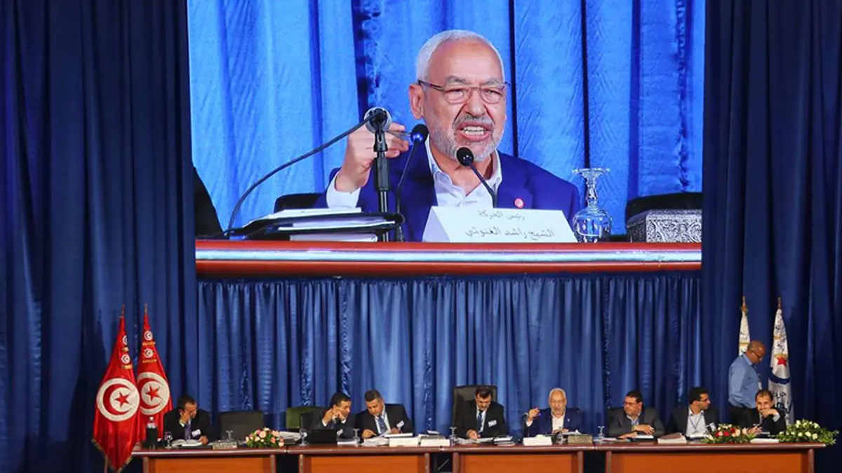 حملة انتخابية مبكرة لـ"النهضة" على هواتف التونسيين.. والحركة تتبرأ