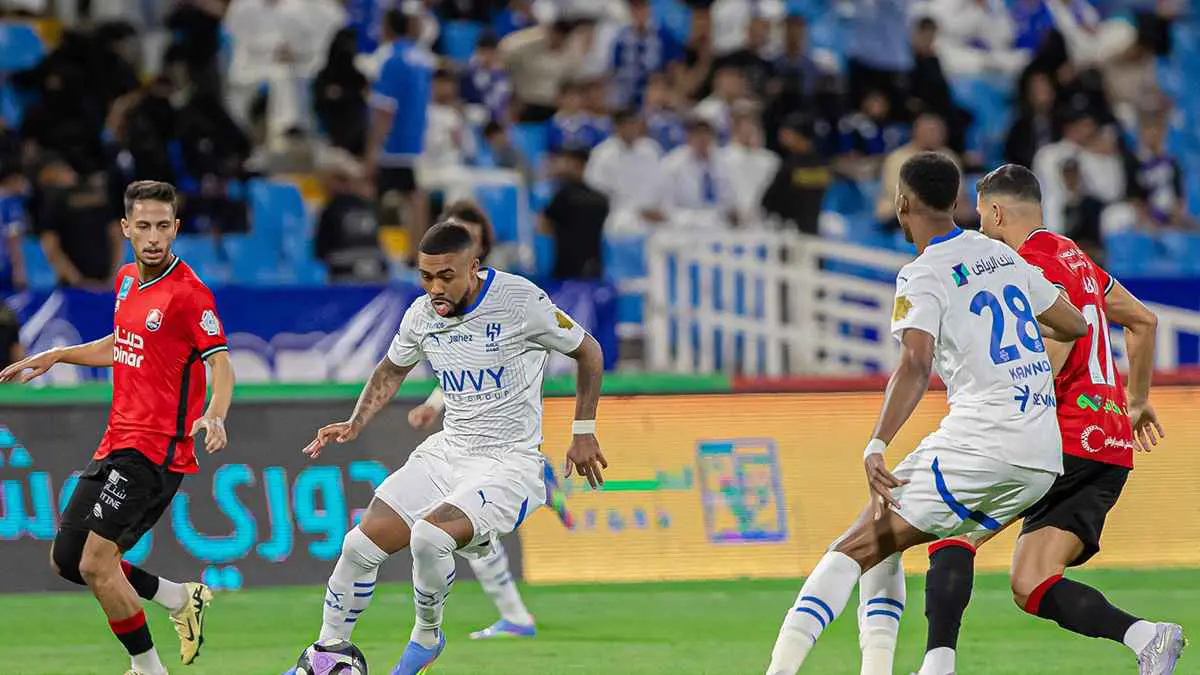 الهلال هش جدا.. تعليق مثير بعد الفوز على الرائد (فيديو)